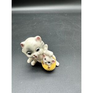 Josef Originals Kitten With Mouse Figurine Hand Painted‎ Ceramic Collectible